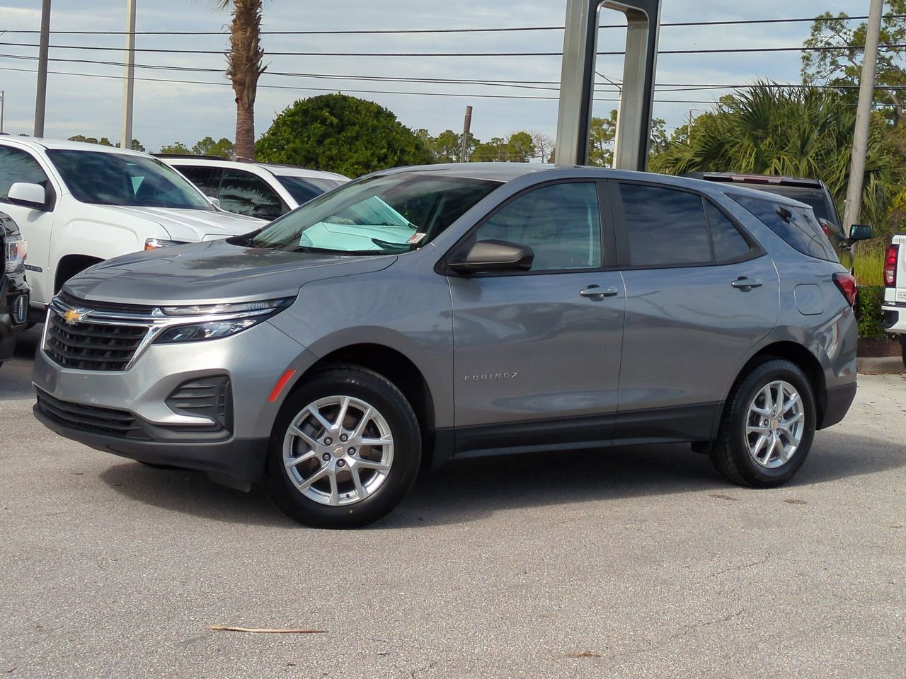 2023 Chevrolet Equinox LS