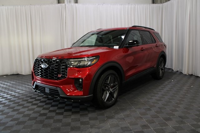 2025 Ford Explorer ST photo 25