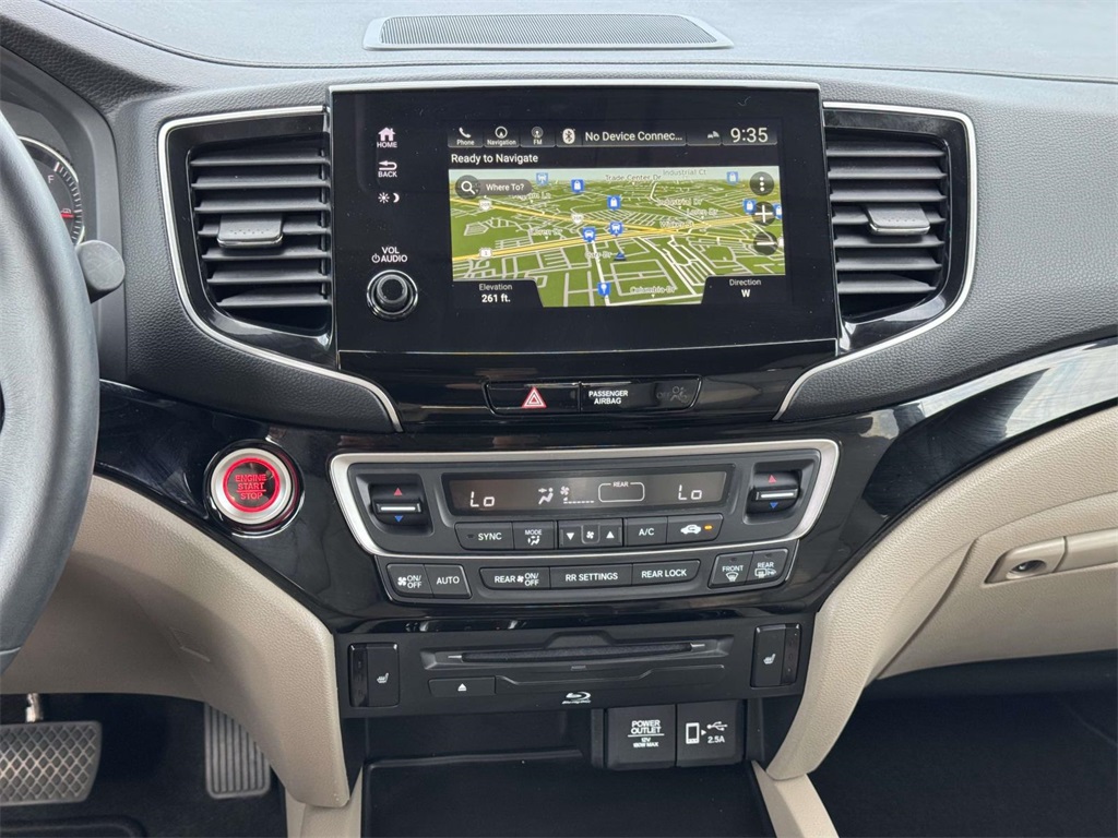 2022 Honda Pilot Touring photo 19