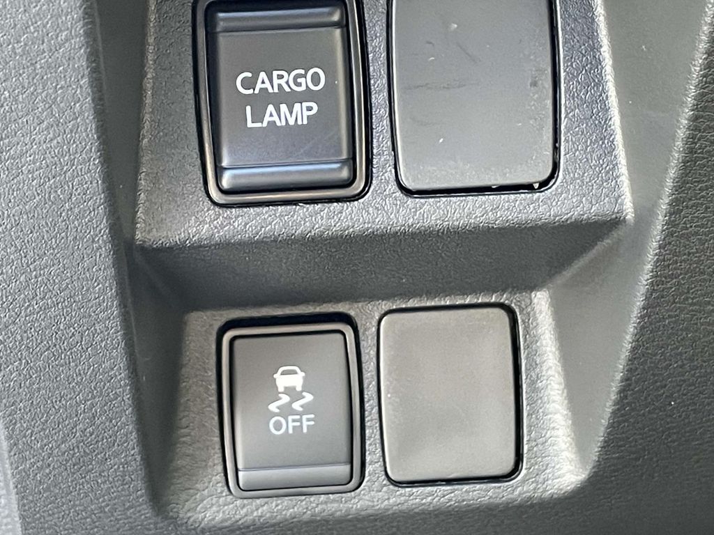 2026 Nissan Frontier Crew Cab SV photo 14
