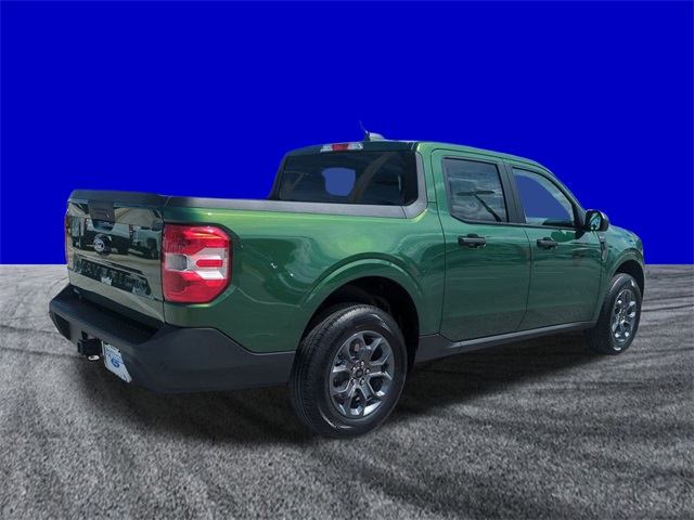 2025 Ford Maverick XLT photo 2