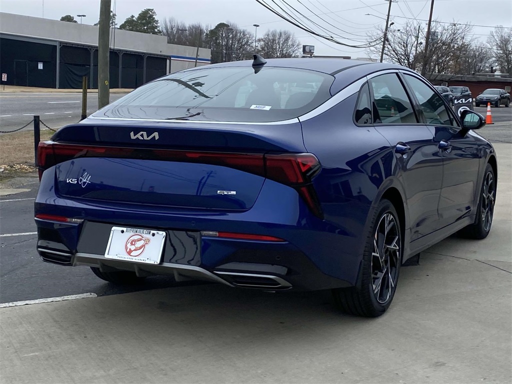 2025 Kia K5 GT-Line photo 4