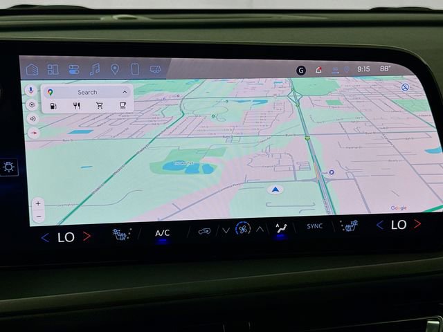 2025 Chevrolet Traverse photo 13