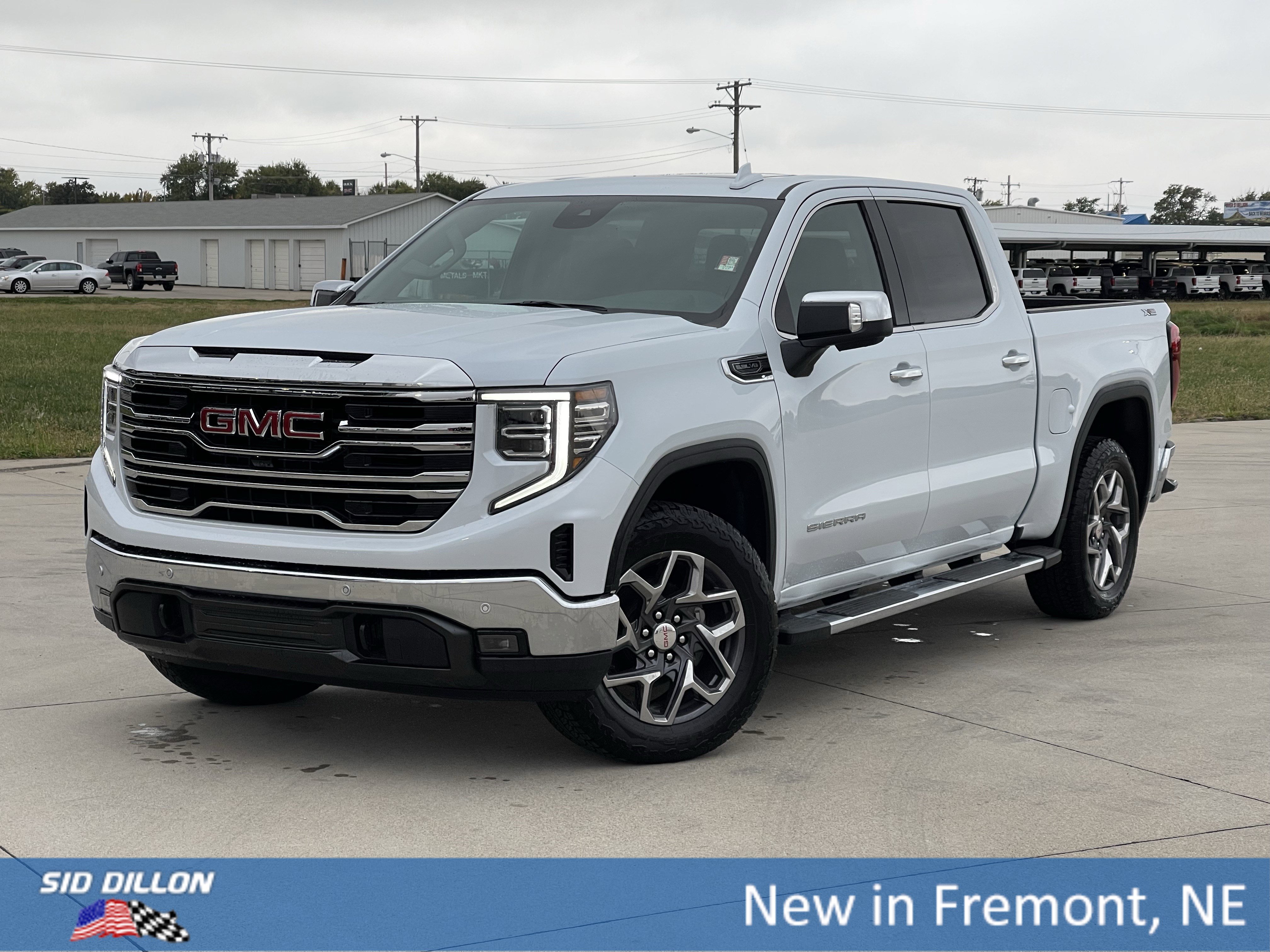 2026 GMC Sierra 1500 SLT's photo