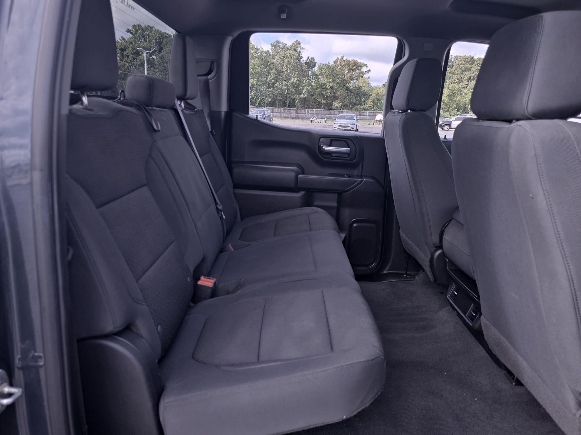 2020 Chevrolet Silverado 1500 Custom photo 22
