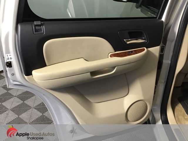 2007 Chevrolet Tahoe LTZ Custom photo 11