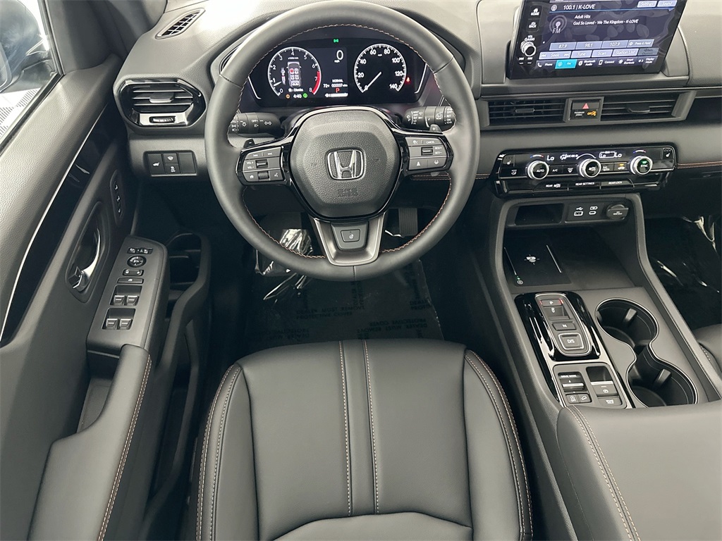 2025 Honda Pilot TrailSport photo 23