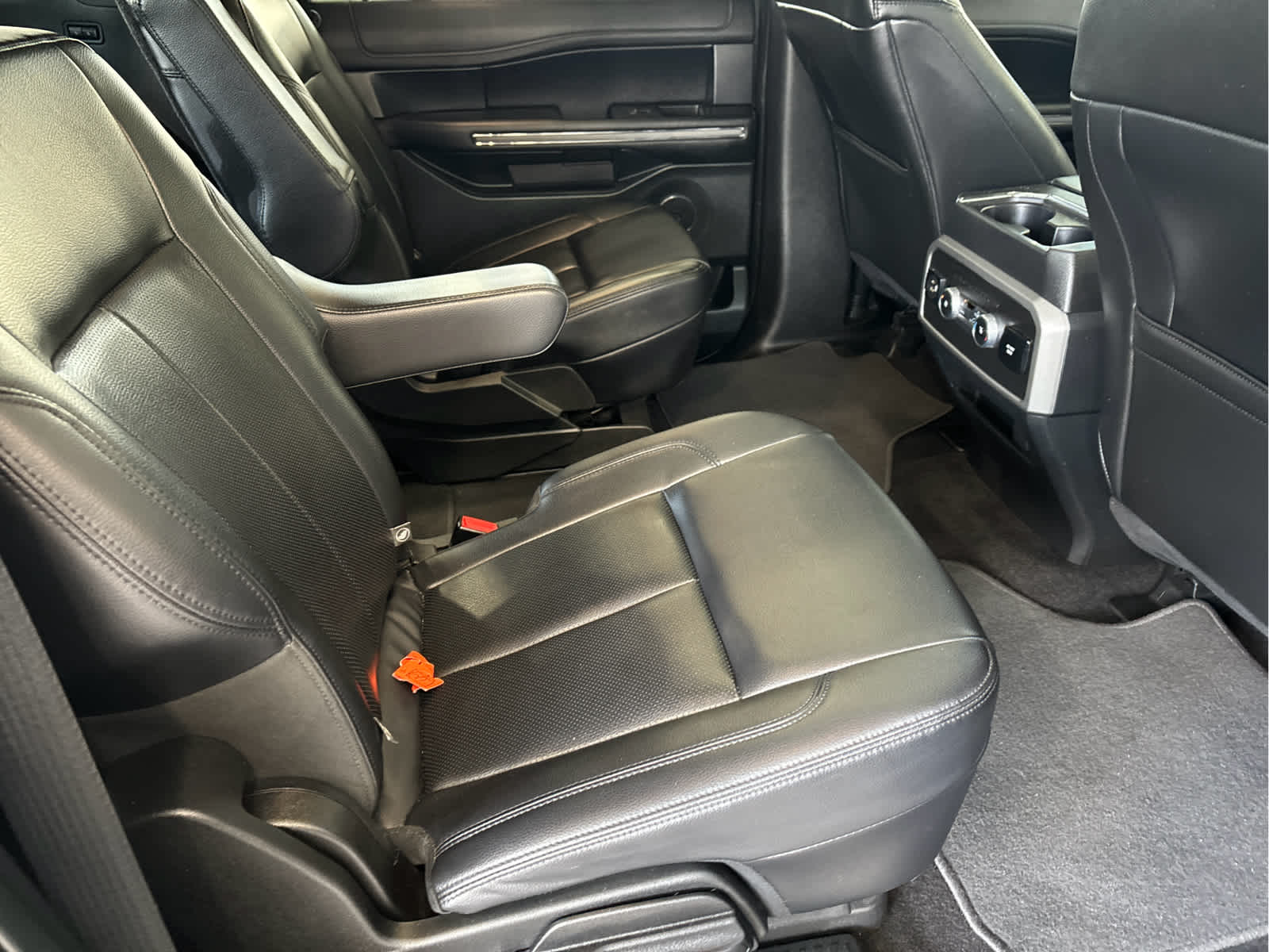 2021 Ford Expedition MAX XLT photo 14
