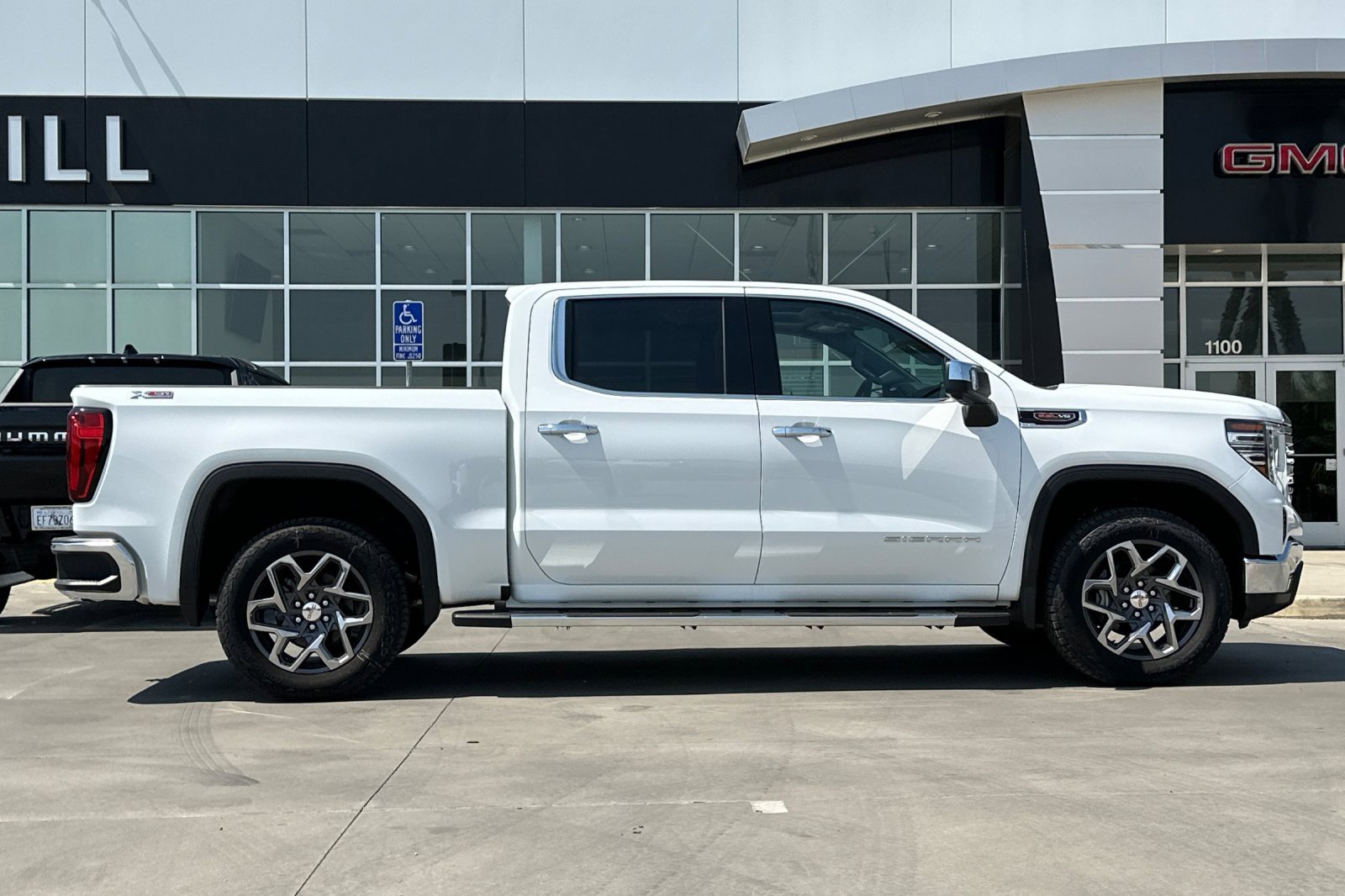 2025 Gmc Sierra 1500 SLT photo 7