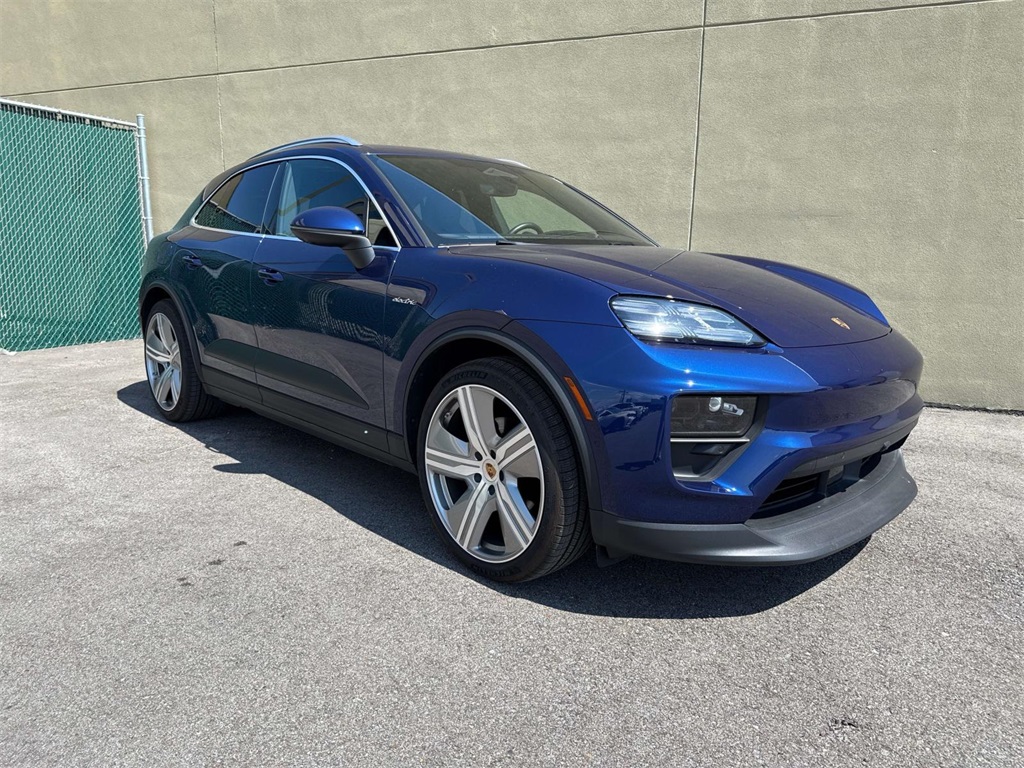 2024 Porsche Macan Electric 4 photo 9