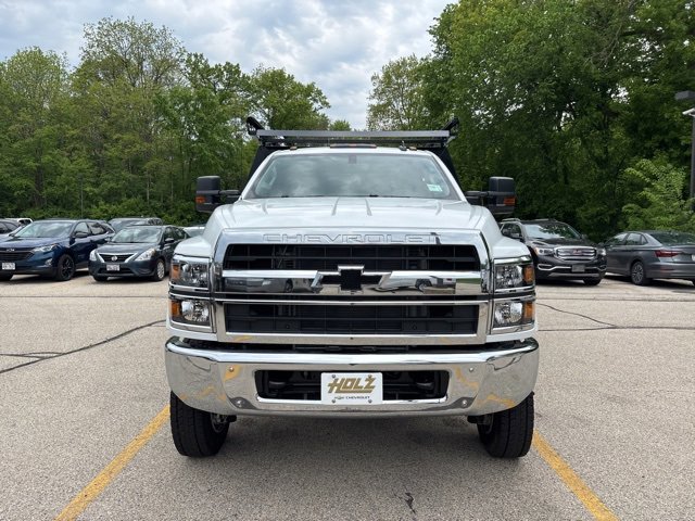 2023 Chevrolet Silverado 5500HD Work Truck photo 4