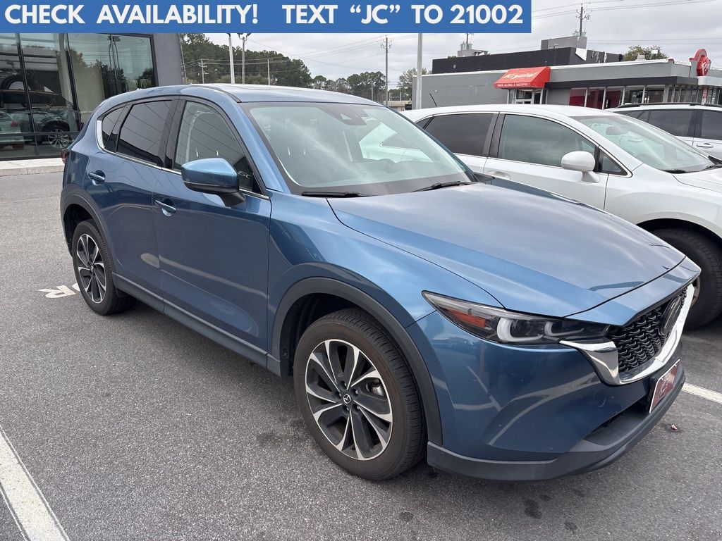 2023 Mazda CX-5 S Premium package's photo