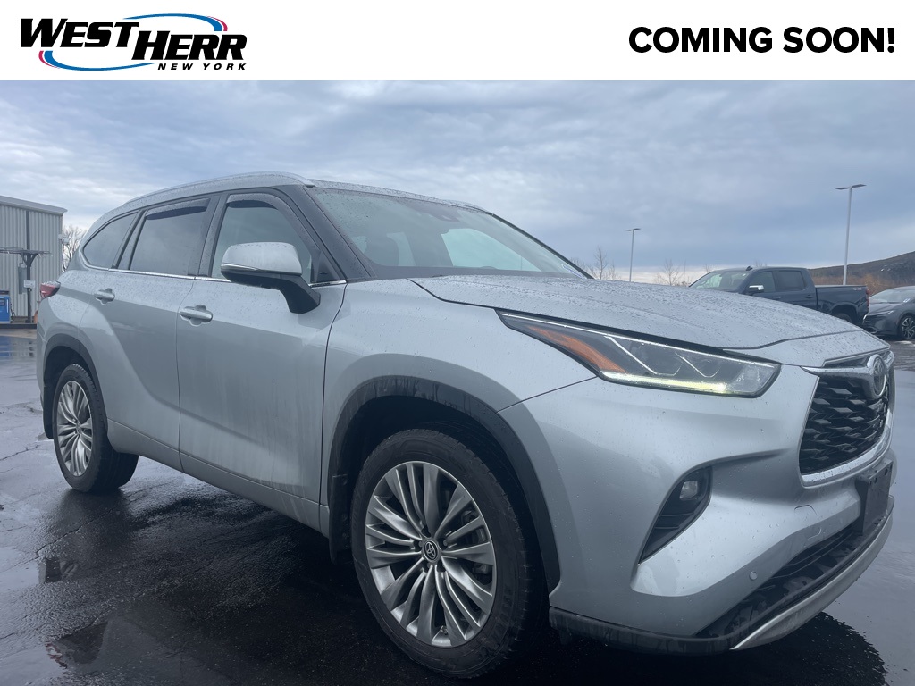 2021 Toyota Highlander Platinum's photo