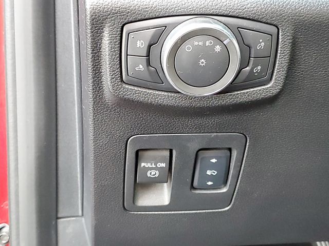 2018 Ford F-150 XLT photo 9