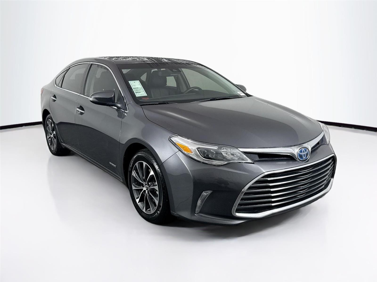 2018 Toyota Avalon Hybrid XLE Premium photo 4