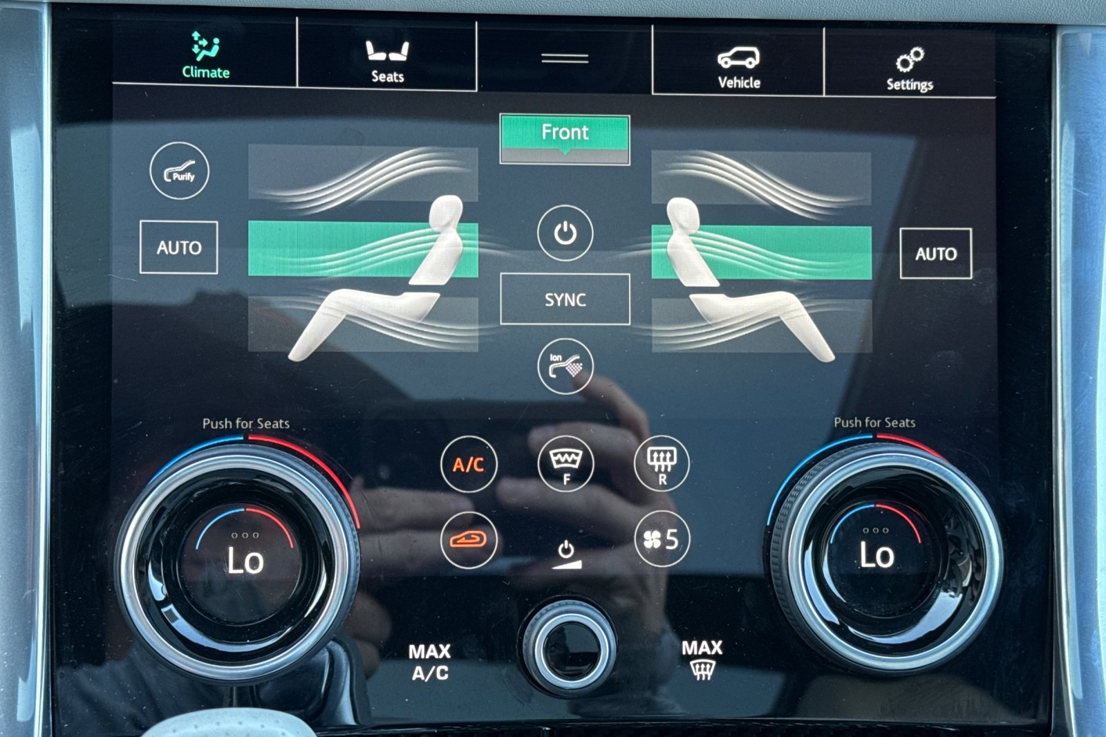 2022 Land Rover Range Rover Sport SVR photo 18