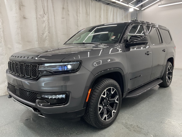 2025 Jeep Wagoneer Series II Overland photo 3