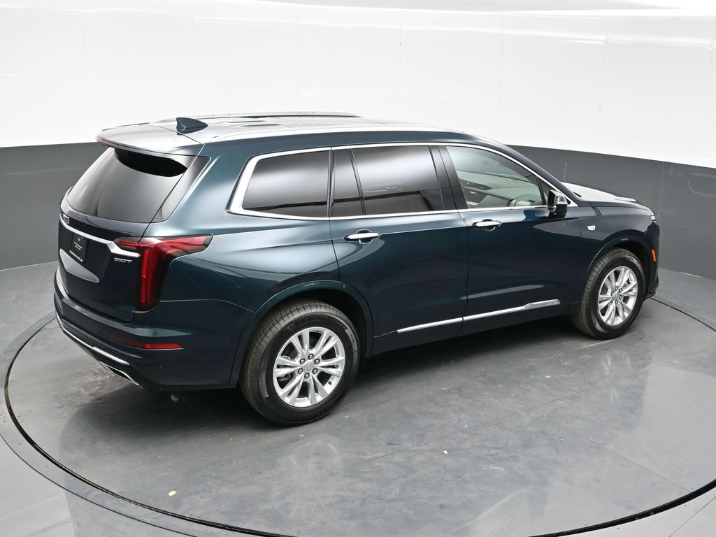 2025 Cadillac XT4 Luxury photo 29