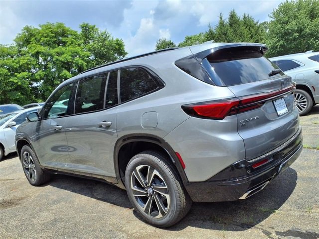 2025 Buick Enclave Sport Touring photo 4