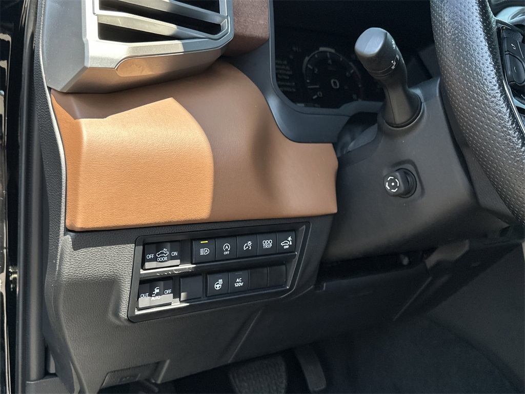 2023 Toyota Tundra 1794 Edition photo 18