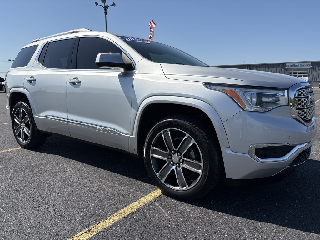 2019 Gmc Acadia Denali photo 3