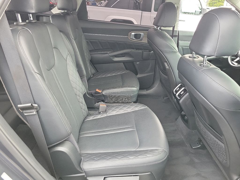 2021 Kia Sorento SX Prestige X-Line photo 17