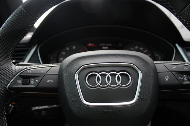 2022 Audi SQ5 Premium photo 13