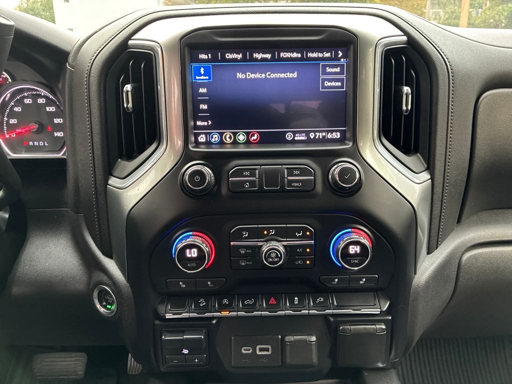 2020 Chevrolet Silverado 1500 RST photo 17