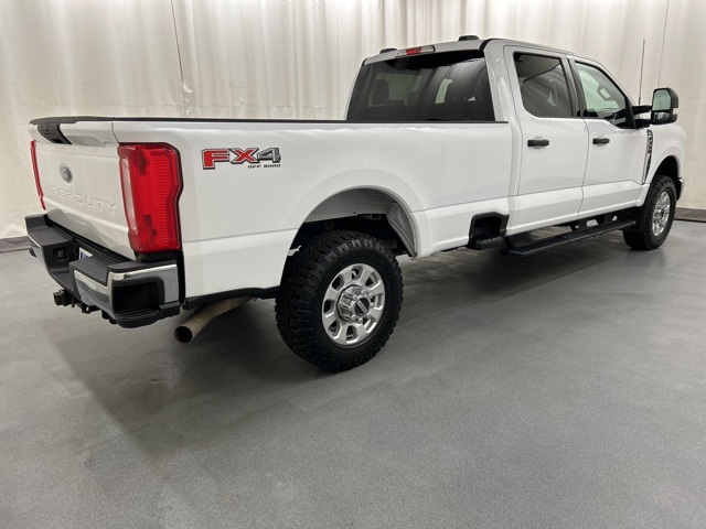 2024 Ford F-350 photo 4