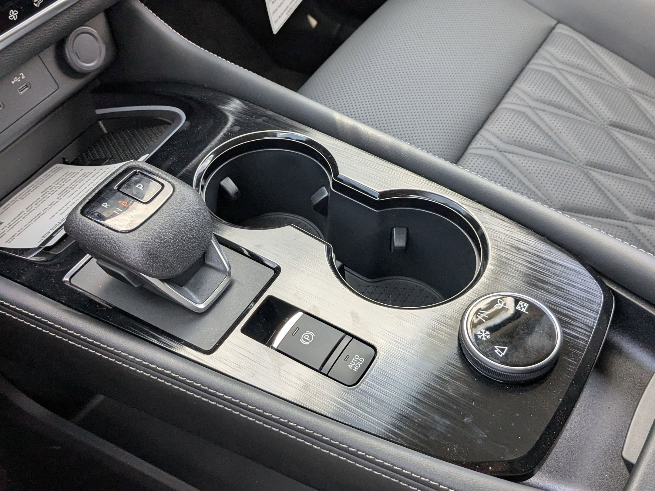 2025 Nissan Rogue Platinum photo 11