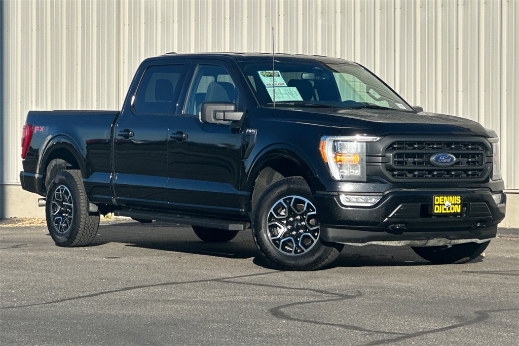 2023 Ford F-150 XLT photo 2