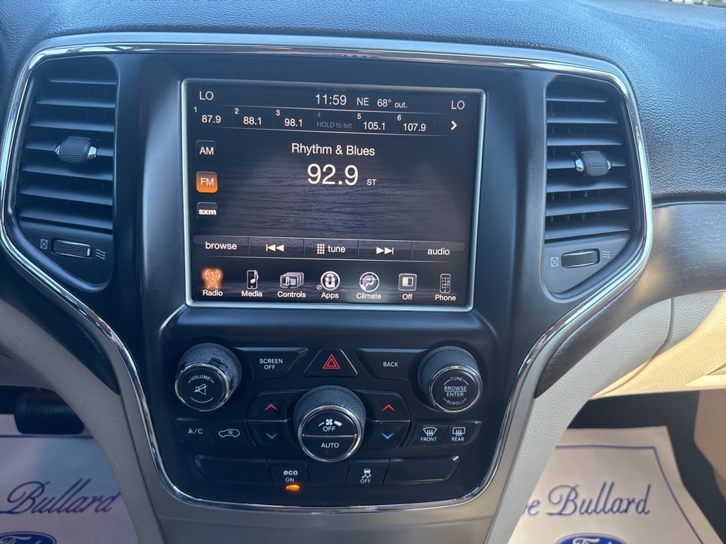 2014 Jeep Grand Cherokee Laredo photo 4