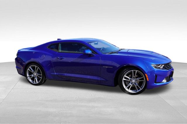 2024 Chevrolet Camaro 2LT photo 3