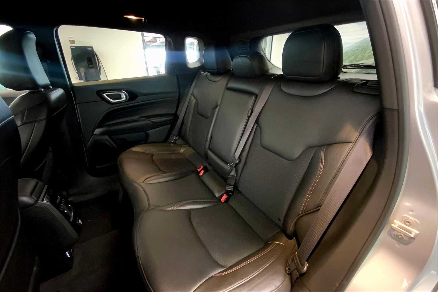 2024 Jeep Compass Trailhawk photo 17
