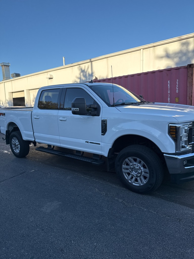 2019 Ford F-250 XLT photo 2