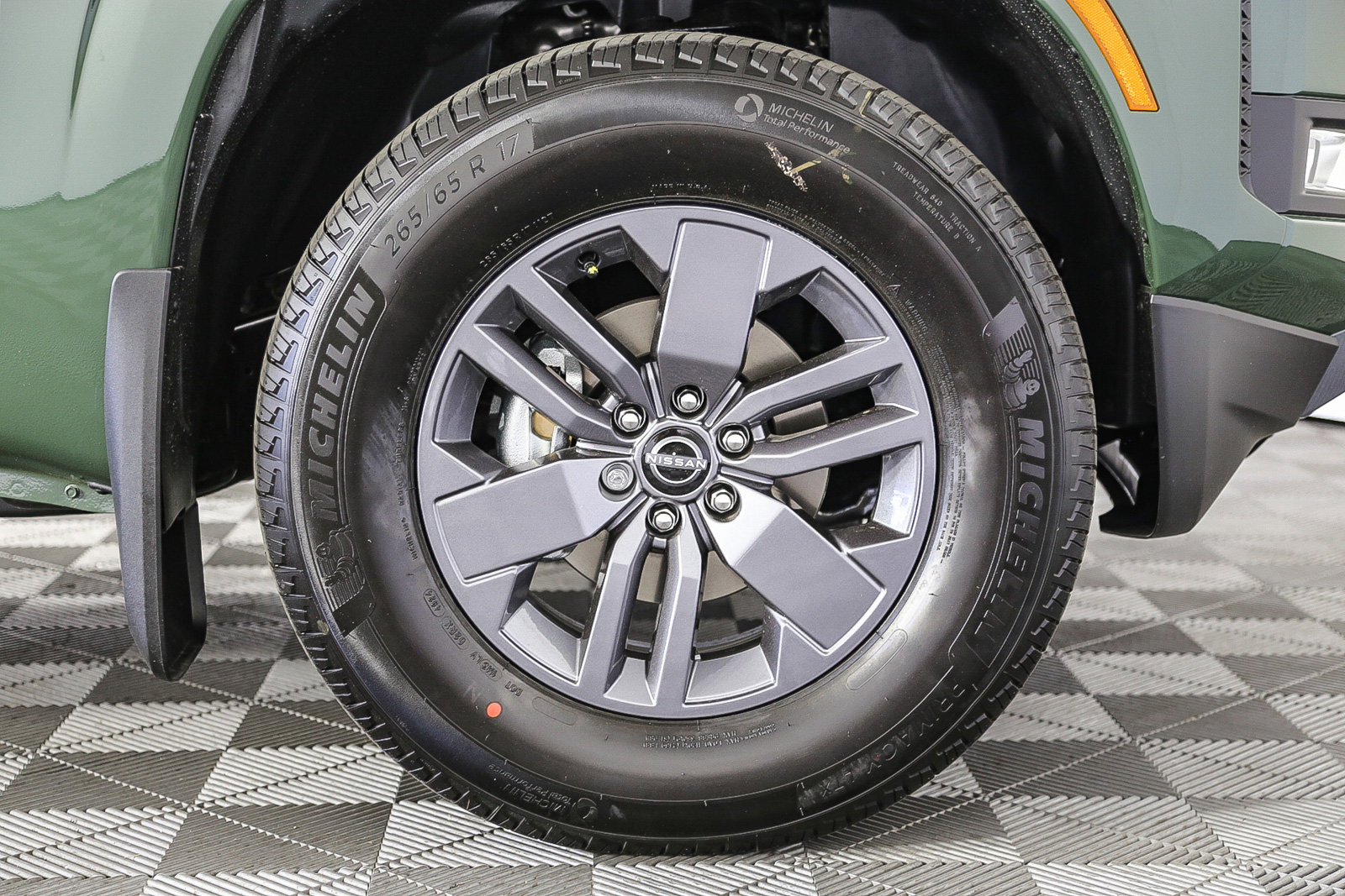 2025 Nissan Frontier SV photo 10