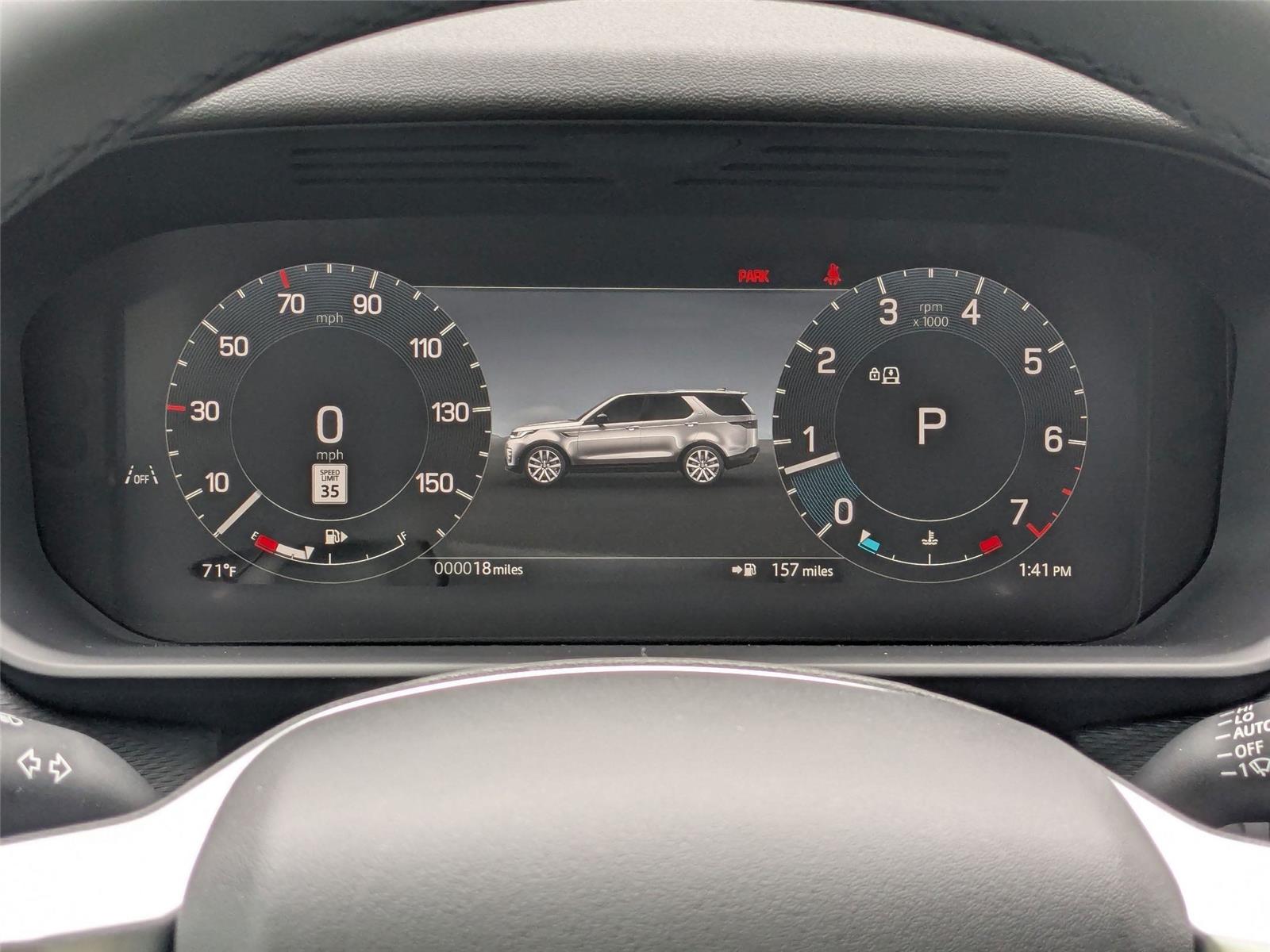 2025 Land Rover Discovery SE photo 18