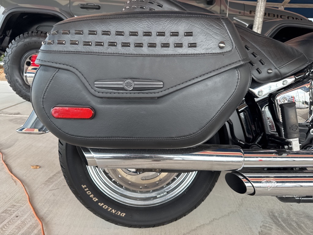 2023 Harley Davidson Heritage Classic 114 photo 2