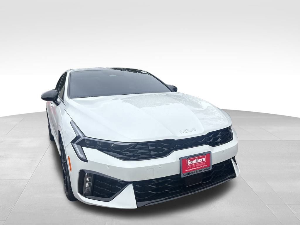 2025 Kia K5 GT-Line photo 5
