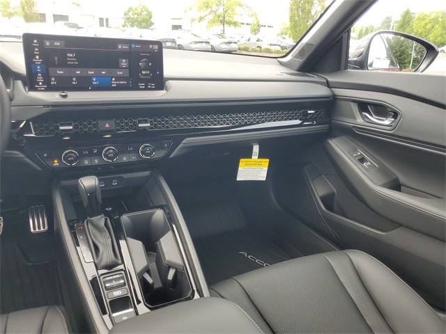 2025 Honda Accord Hybrid Sport-L photo 11