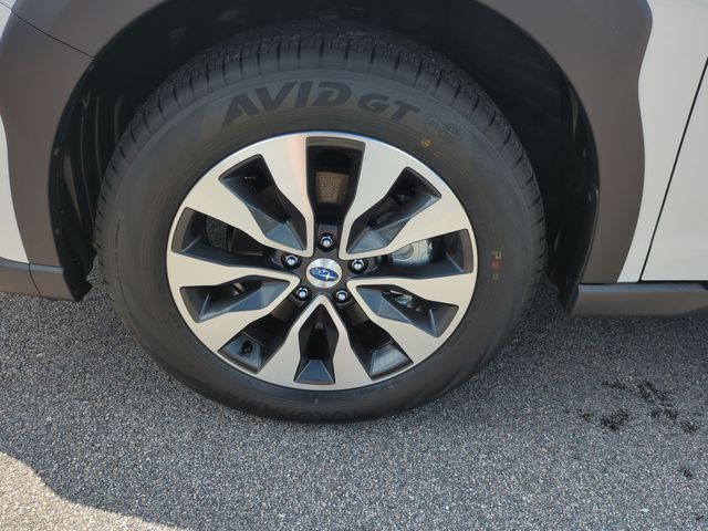 2025 Subaru Outback Touring XT photo 4