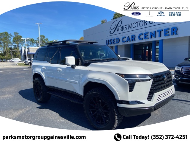 2025 Lexus GX Premium's photo