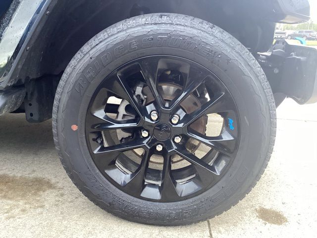 2023 Jeep Wrangler Sahara 4xe photo 14