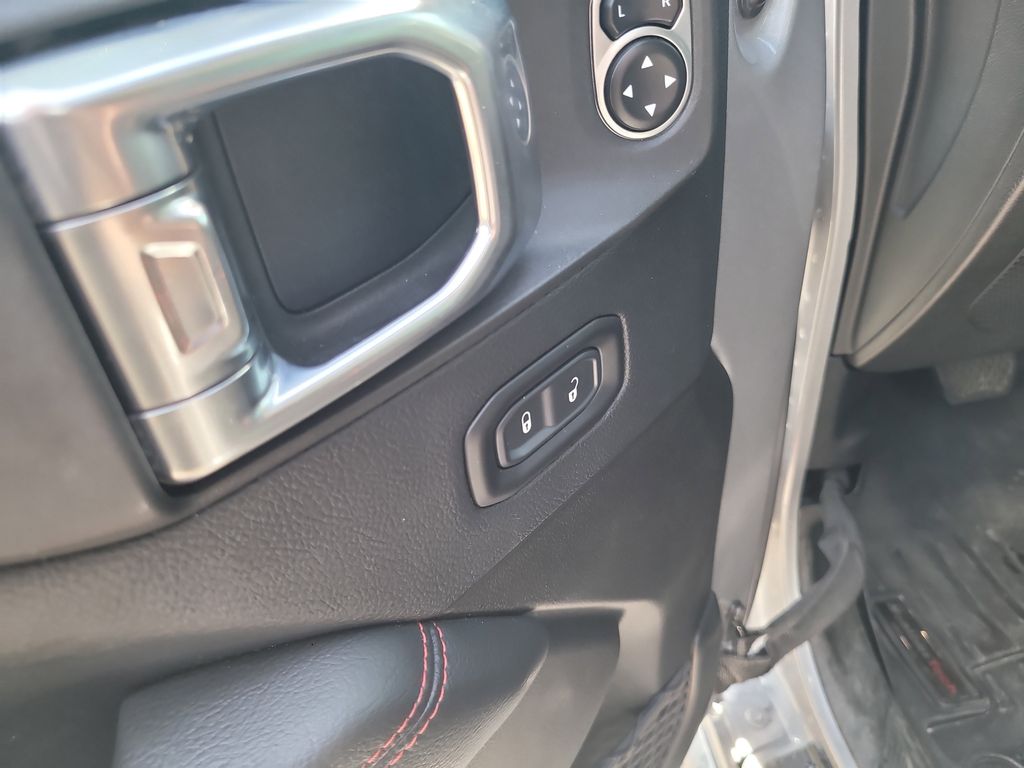 2018 Jeep Wrangler Unlimited Rubicon photo 8