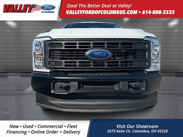 2026 Ford F-350 photo 2