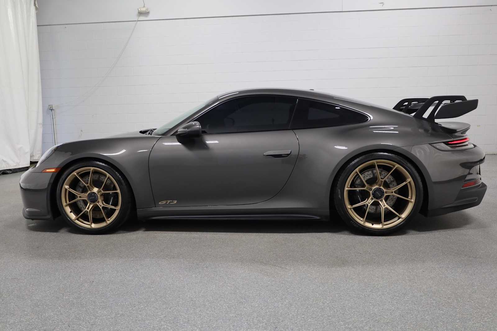 2023 Porsche 911 GT3 Coupe photo 2