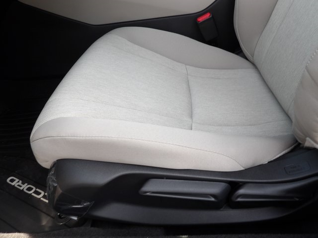 2025 Honda Accord LX photo 9