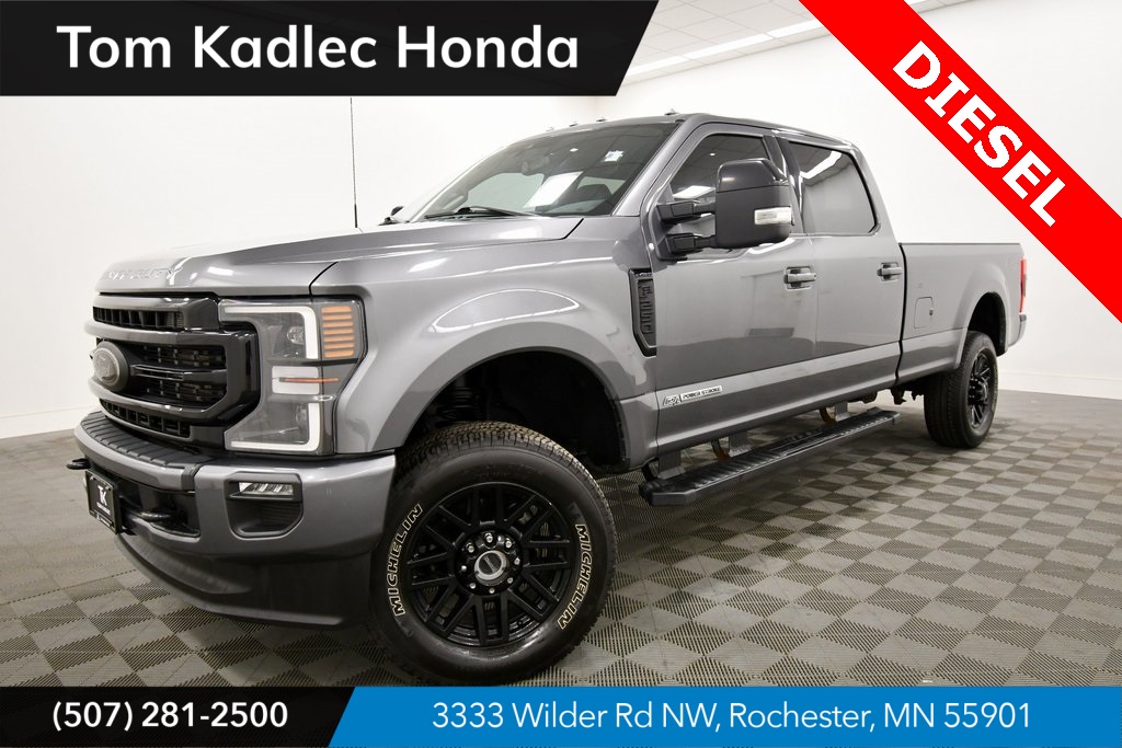 Used 2022  Ford Lariat image 1