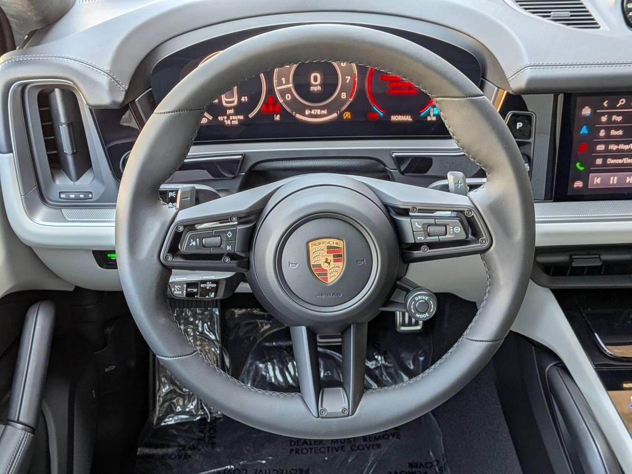 2026 Porsche Cayenne Coupe S photo 14