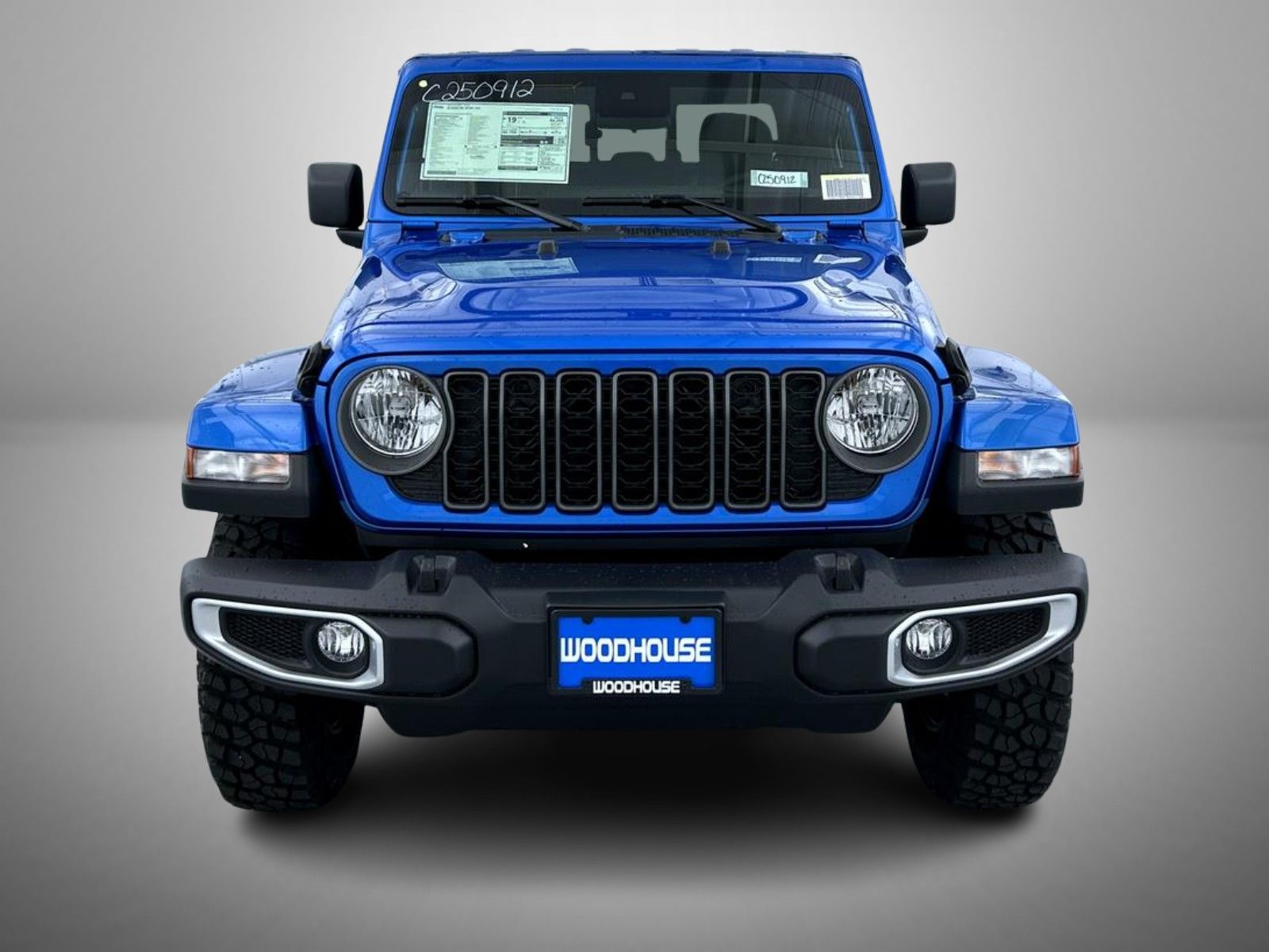 2025 Jeep Gladiator Sport photo 2